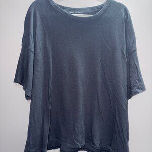 American Eagle women's crewneck top